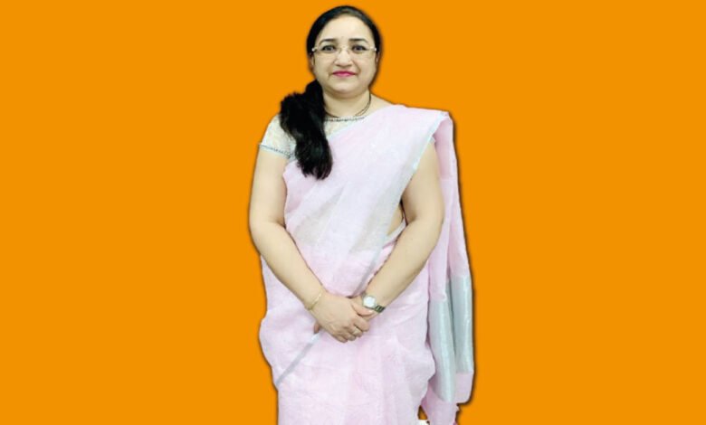 सुवर्णा परतानी